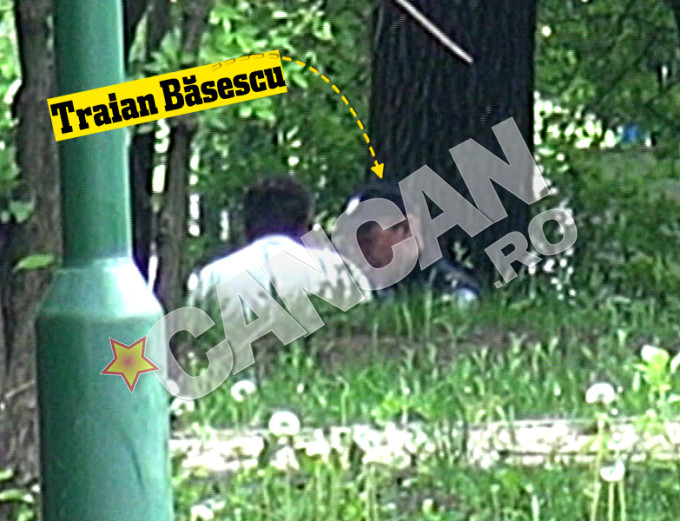 Ascunsi in parcul Herastrau, Basescu si fostul Sri-ist au us tara la cale
