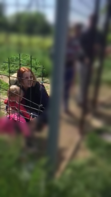 Elena a vut un scandal monstruos cu familia lui Cristi Coanda, in curtea fotbalistului