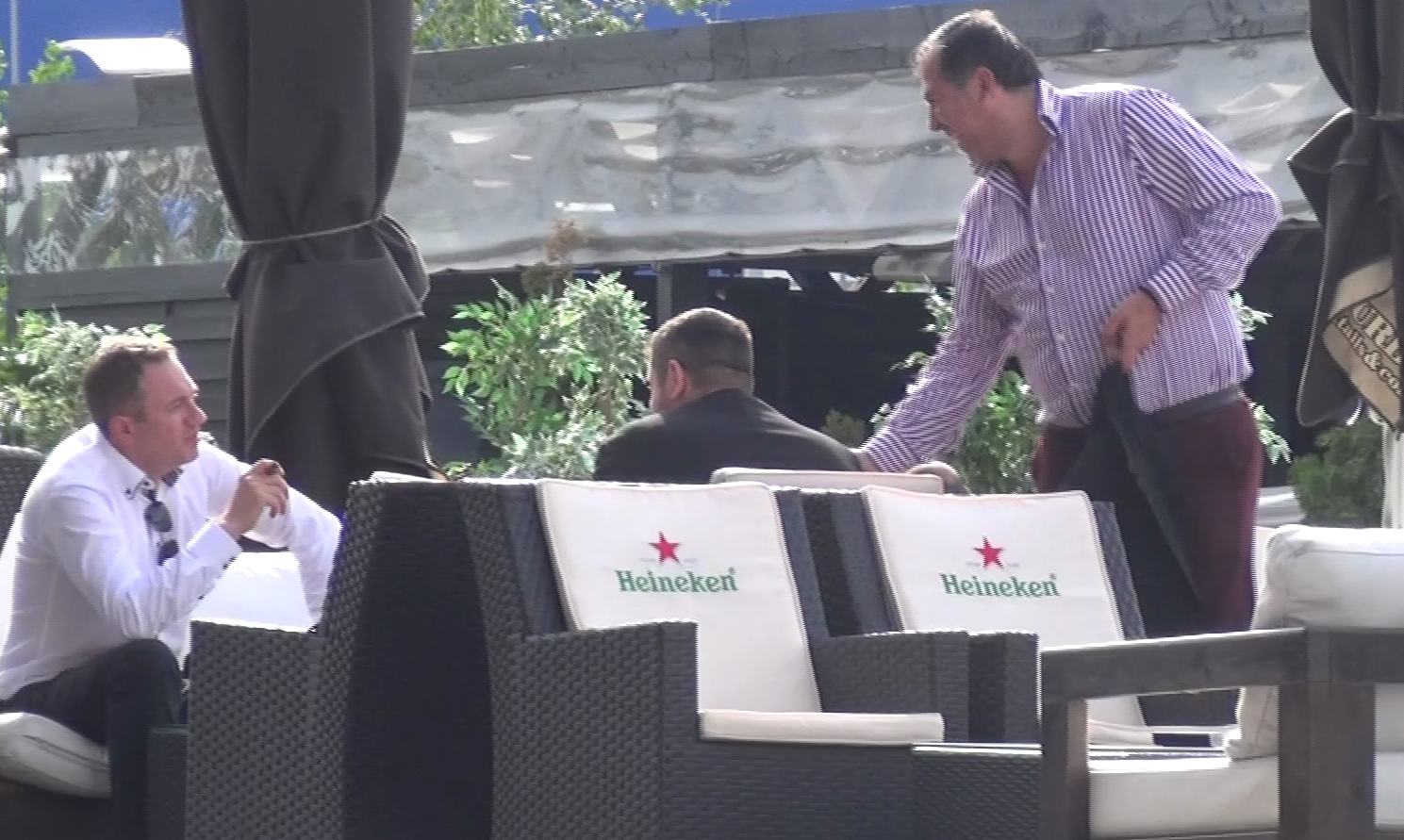 In ciuda afacerilor esuate din trecut, Massone si Zamfir s-au salutat