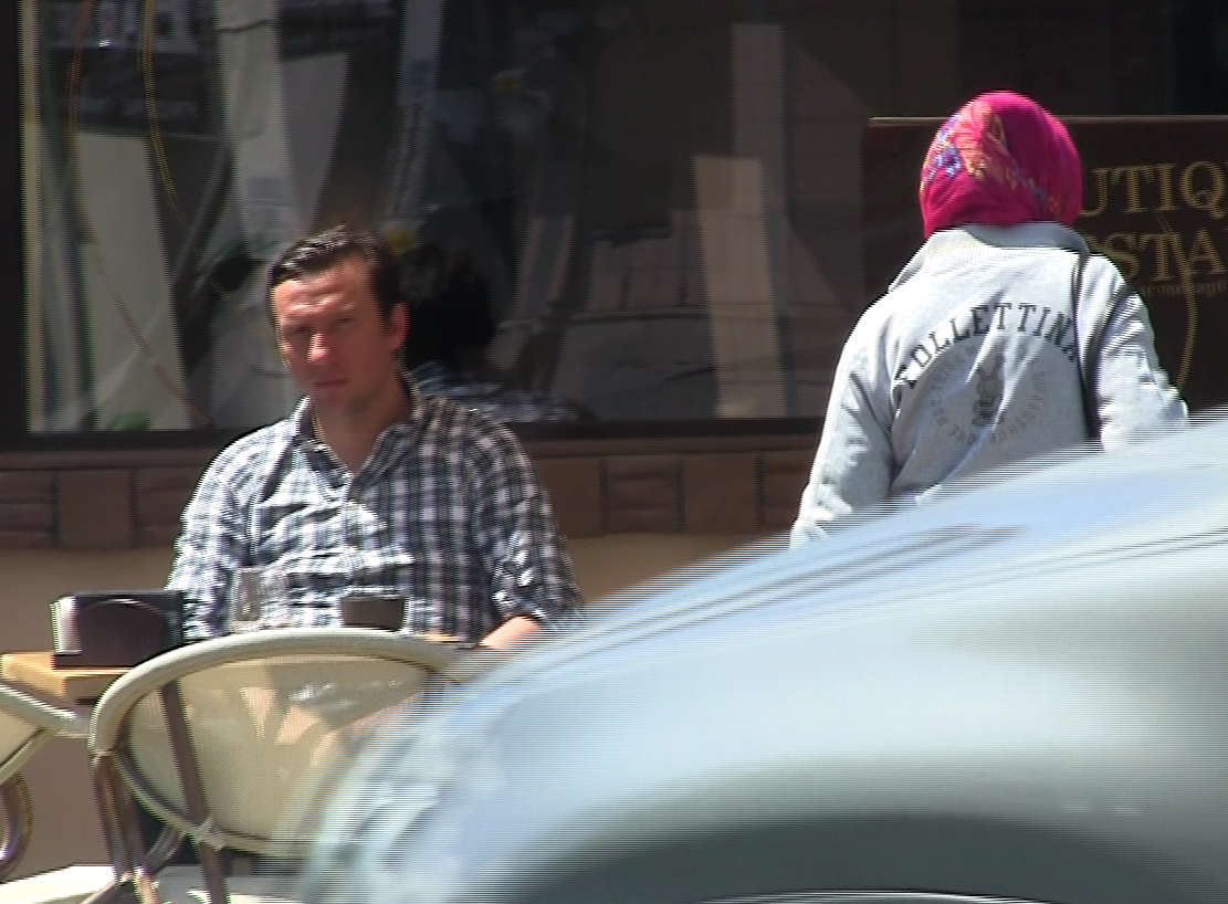 Victoras Iacob este pierdut printre ganduri