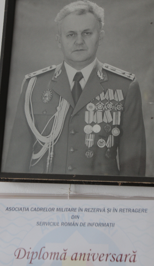 Mircea Barbu a fost decorat pentru activitatea sa