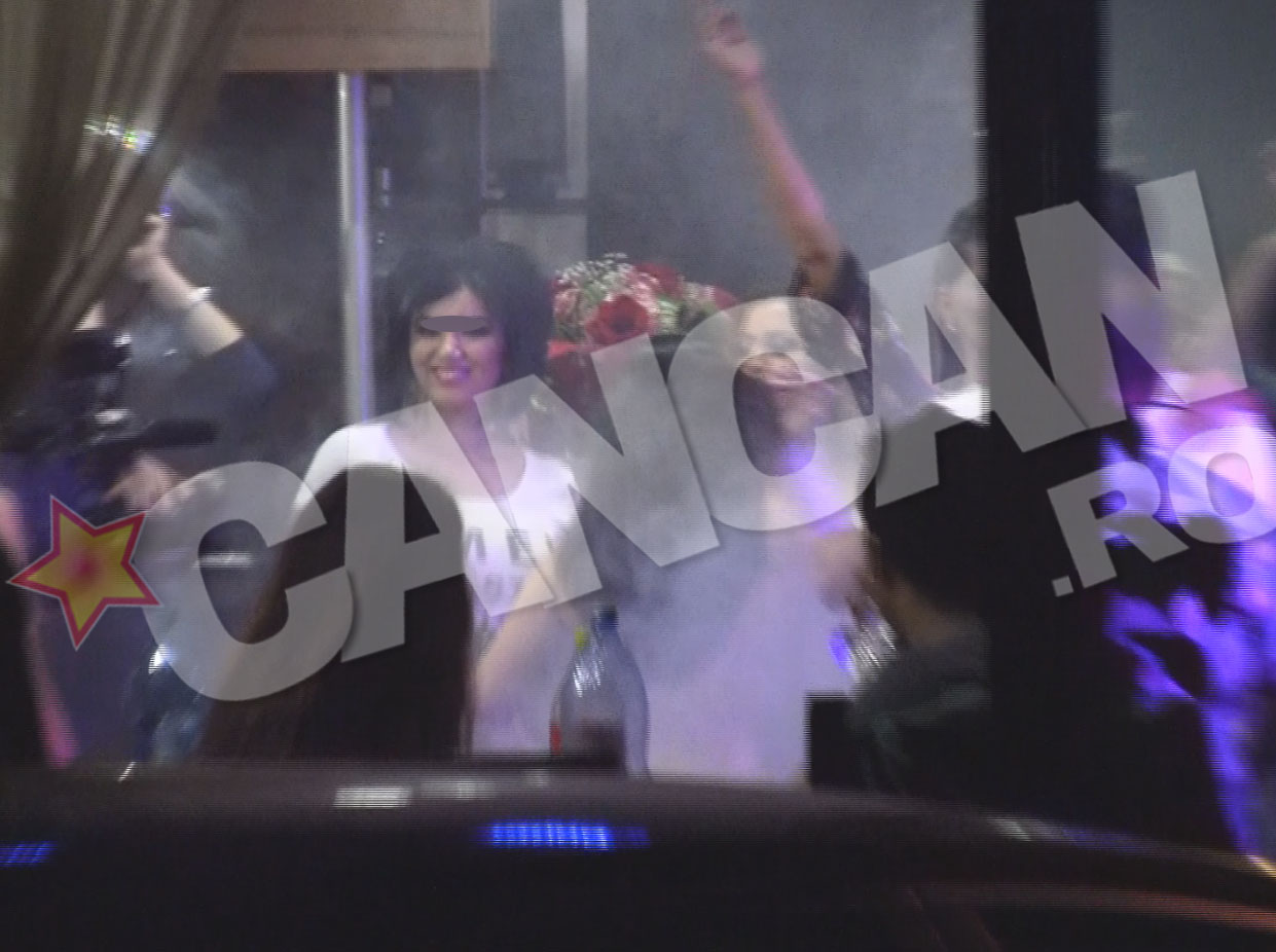 Vedeta danseaza si este intr-o forma de zile mari