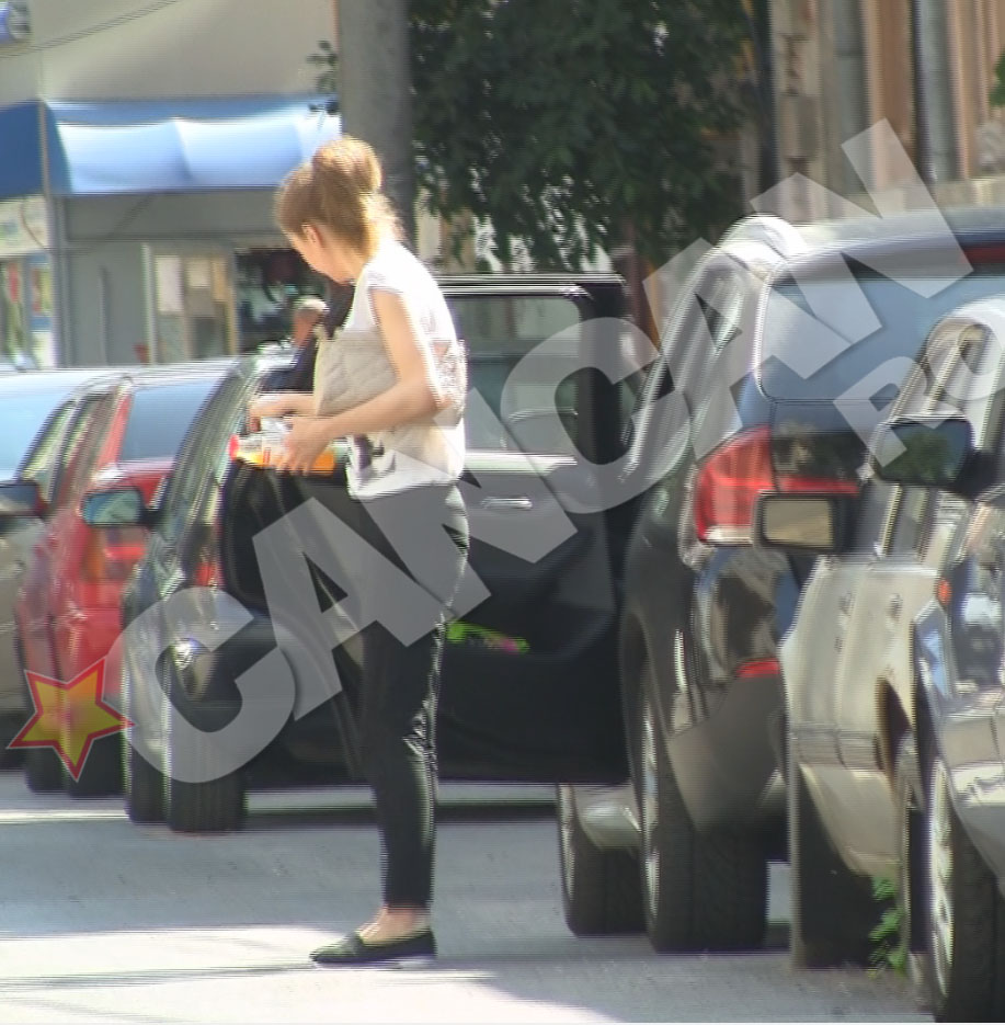 Fetele artistului petrec mult timp la spital