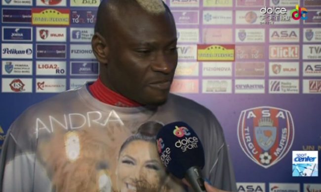 Ousmane a dat declaratiile de dupa meci imbracat in tricoul primit de la Andra
