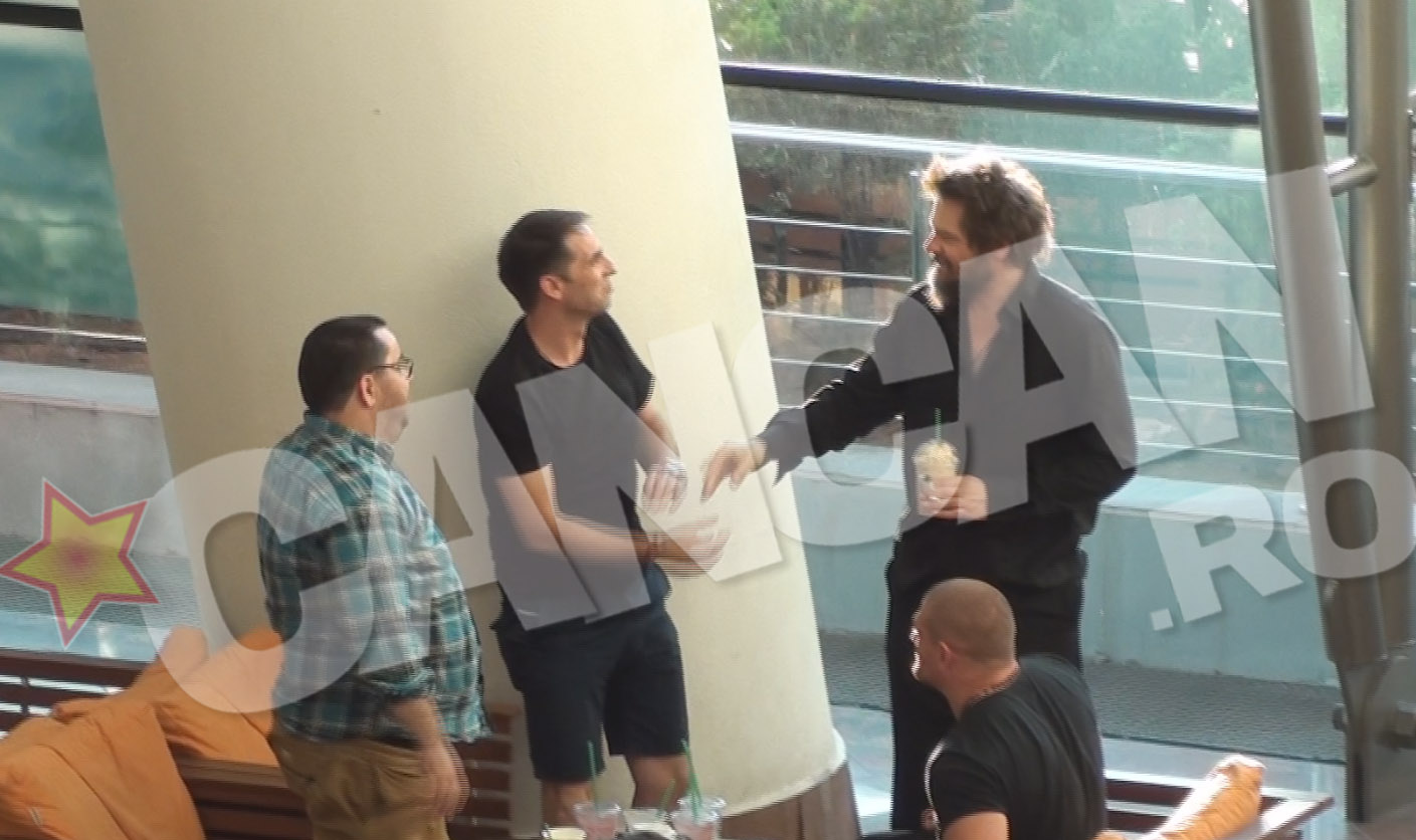 Florin Piersic Jr. isi saluta prietenii