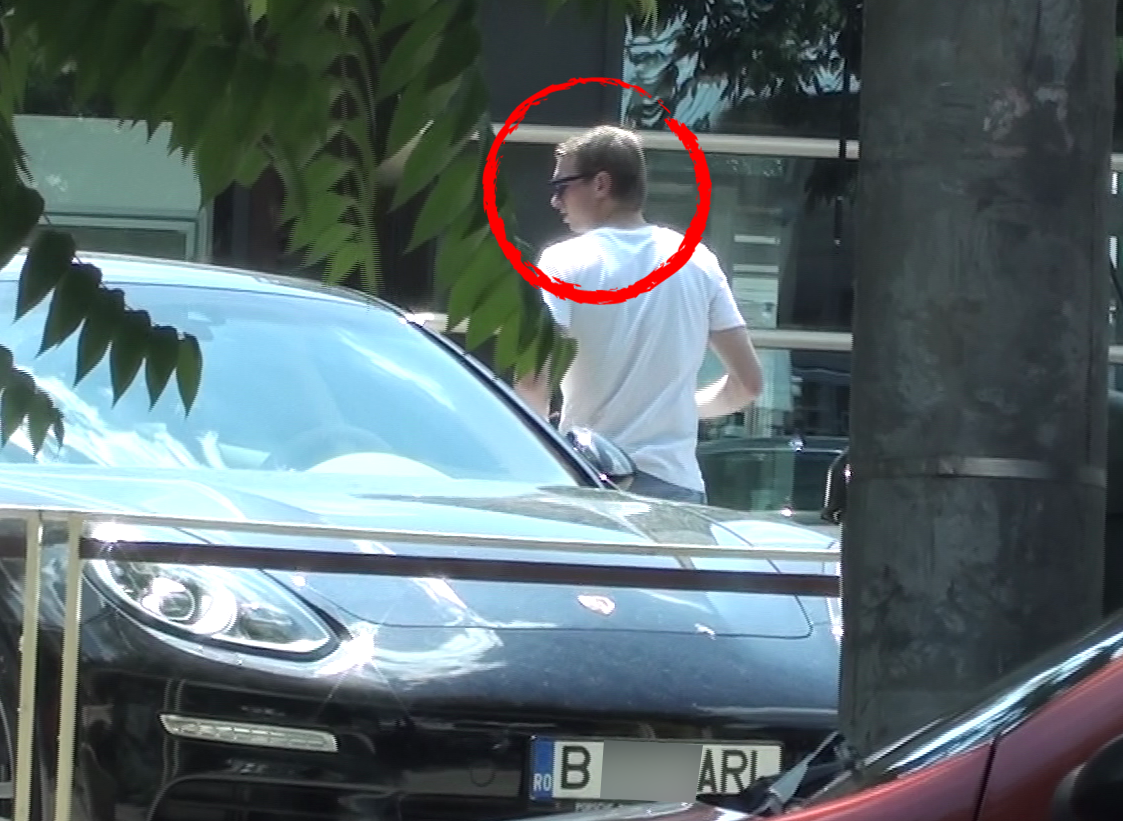 Arlauskis conduce un Porsche, bolid care dapaseste valoarea de 100.000 de euro