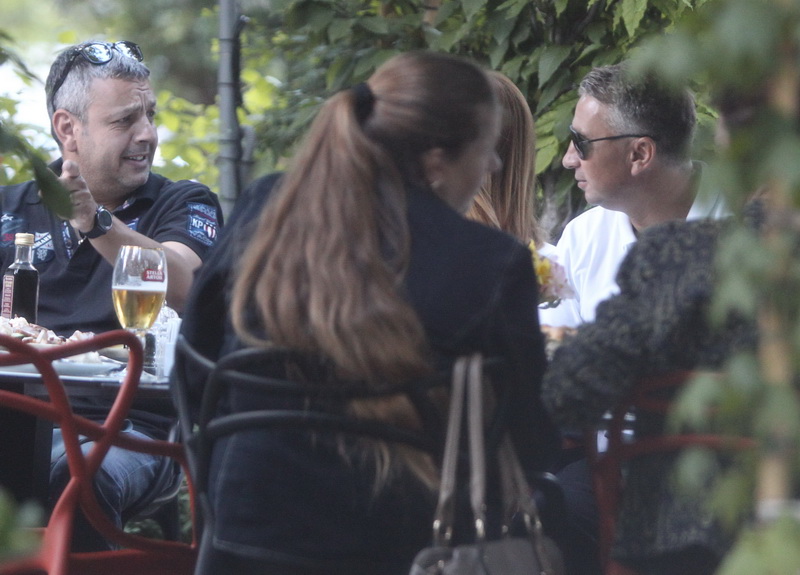 Petrescu a organizat pomana de 7 ani a tatalui sau