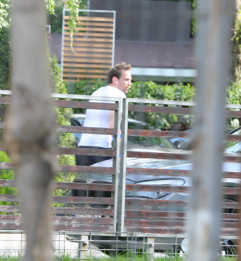 Martinovic s-a chinuit sa se deplaseze cu ajutorul carjelor