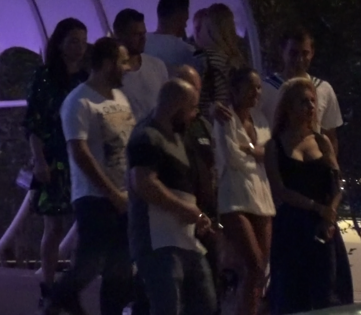 Grupul fotbalistilor a plecat spre alt club