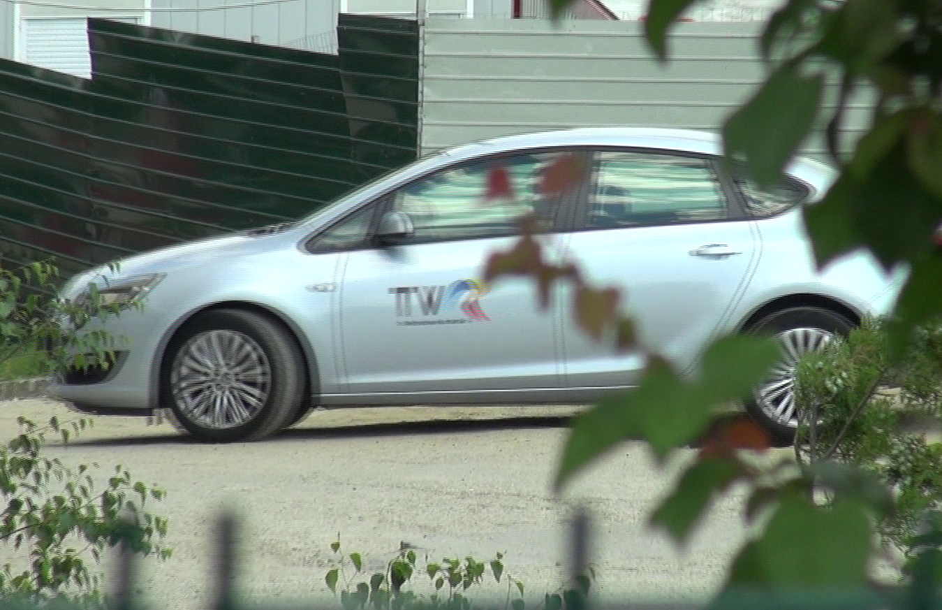 Soferul a intors masina si a plecat spre sediul TVR
