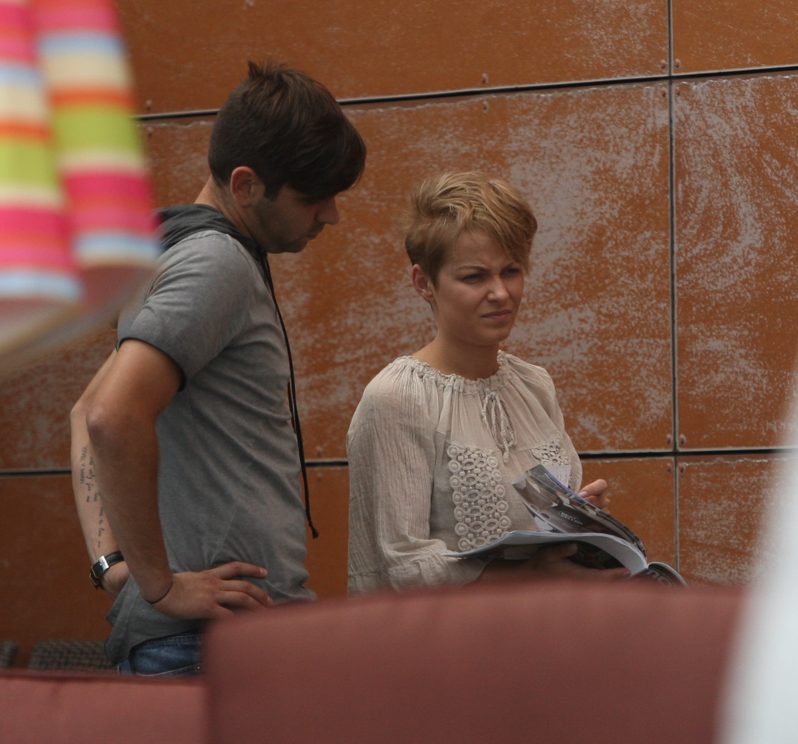 Roxana s-a tuns scurt si s-a vopsit blonda