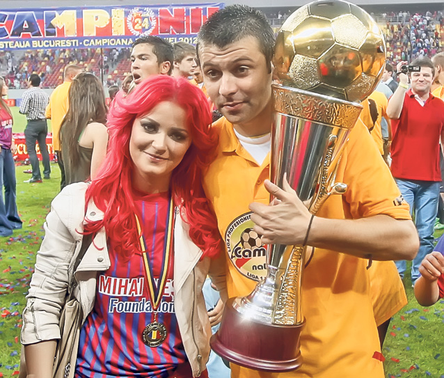 Roxana pe vremea in care avea un alt look