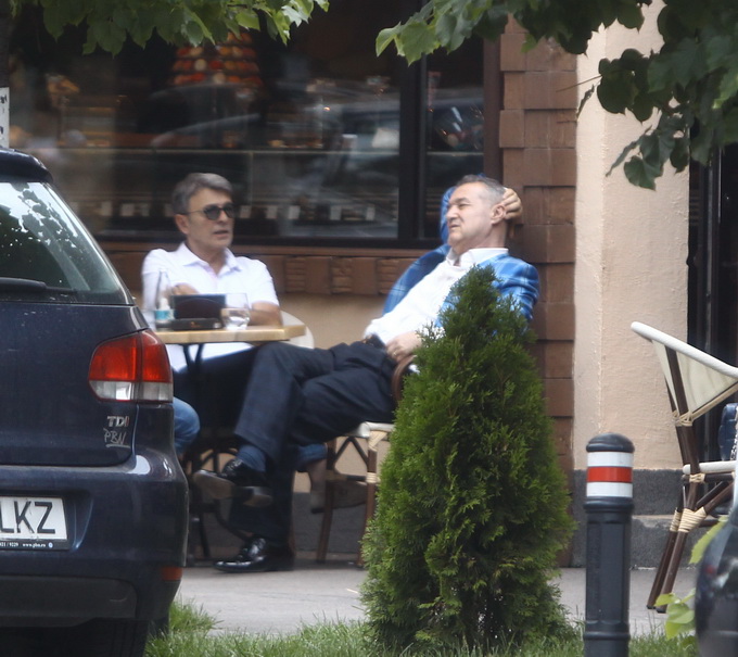 Gigi Becali s-a tolanit pe scaun