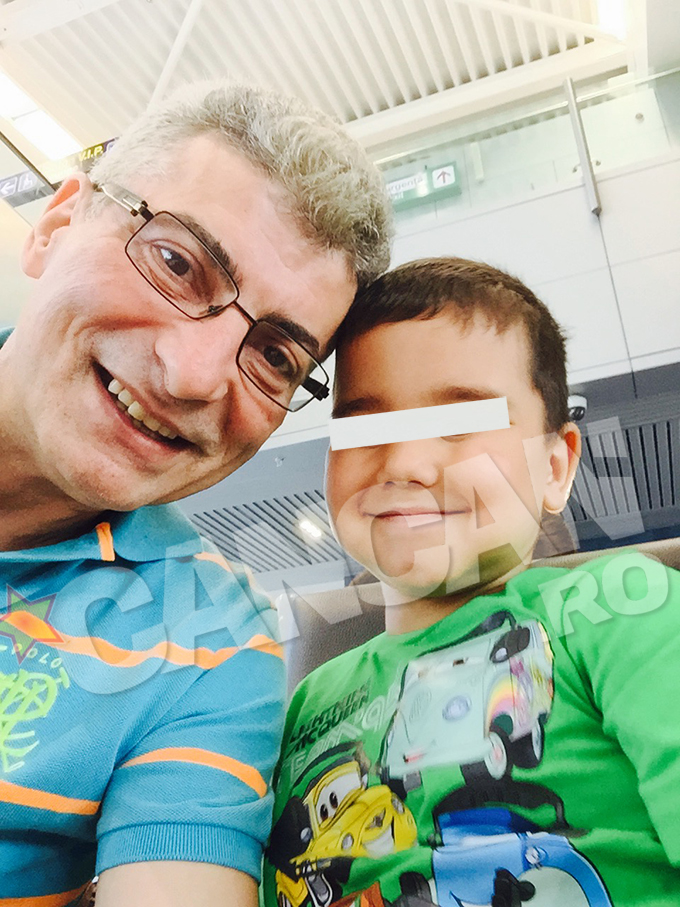 Vacanta pare sa-i fi facut foarte fericiti pe cei mici