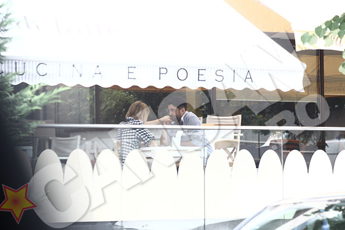 Alin isi tine iubita de mana chiar si la masa