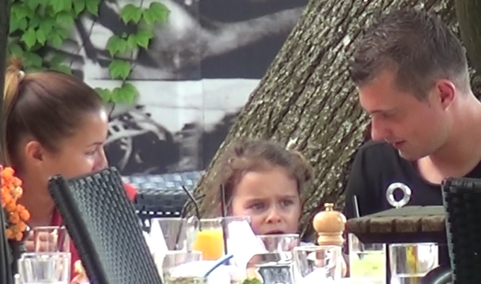 Fotbalistul a fost extrem de atent cu fetita lui