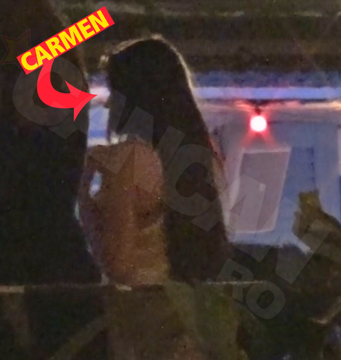 Carmen s-a distrat de minune intr-un club de pe litoral