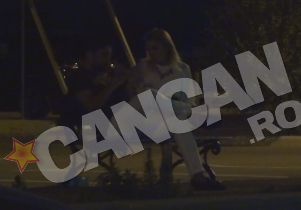 Se odihnesc pe o banca