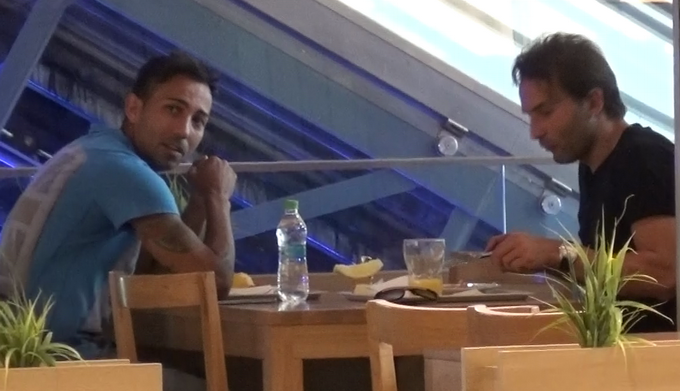 Pecanha si Teixeira au luat masa in mall