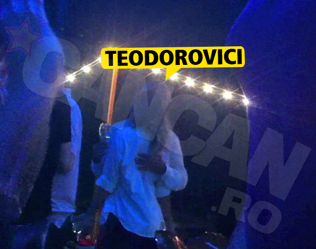 Teodorovici a luat in brate o domnisoara si i-a soptit ceva la ureche