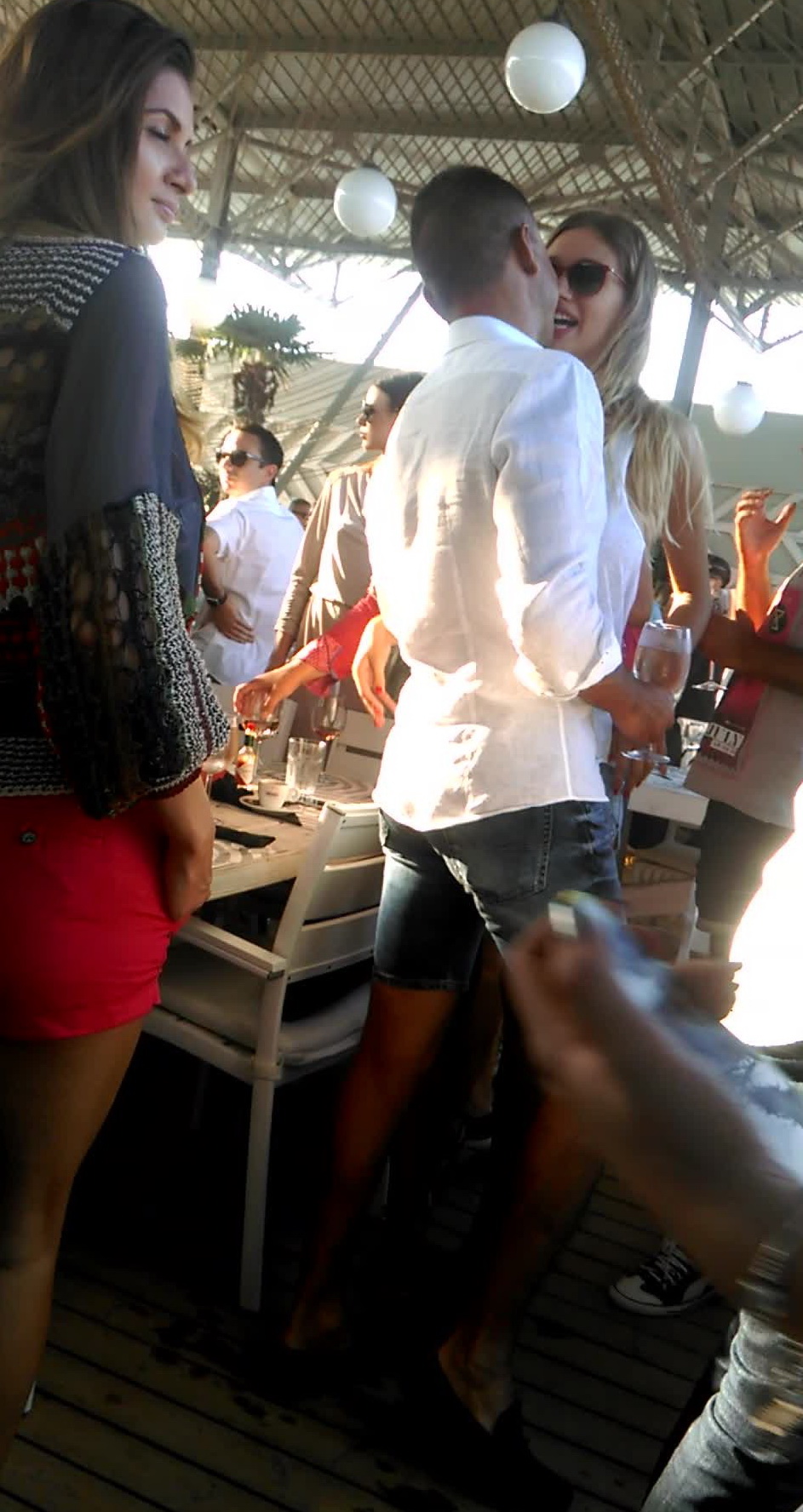 Ramona Gabor s-a distrat alaturi de gasca lui Boureanu