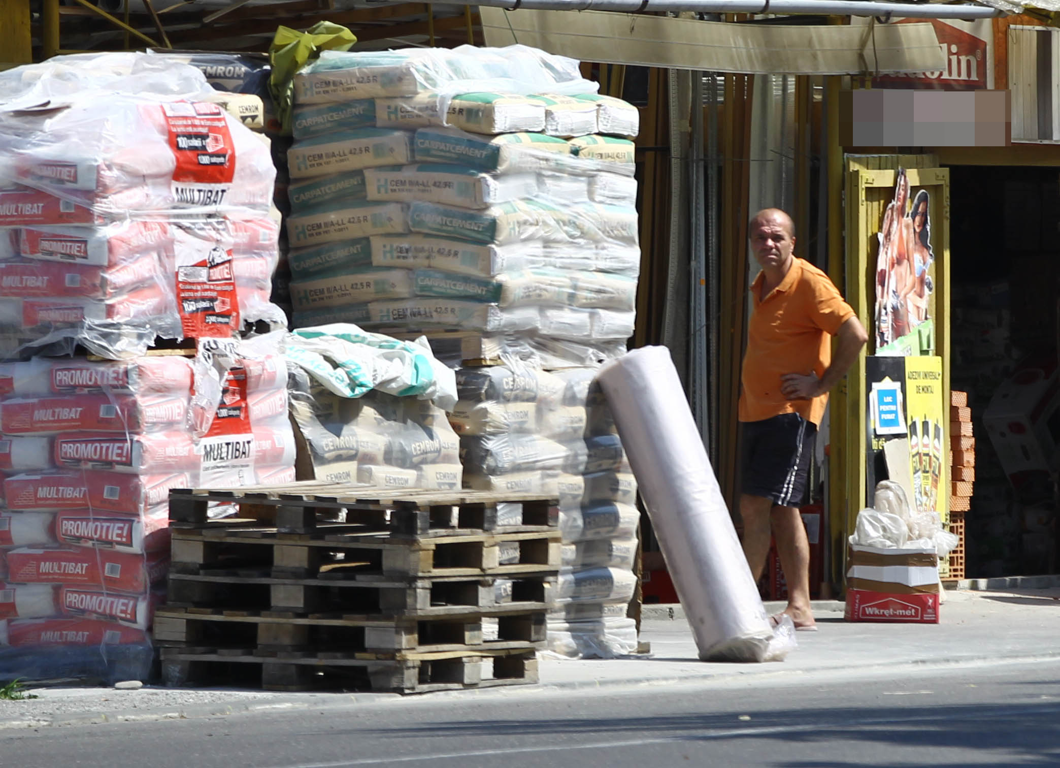 Dumitru Gologan cumpara materiale de constructie