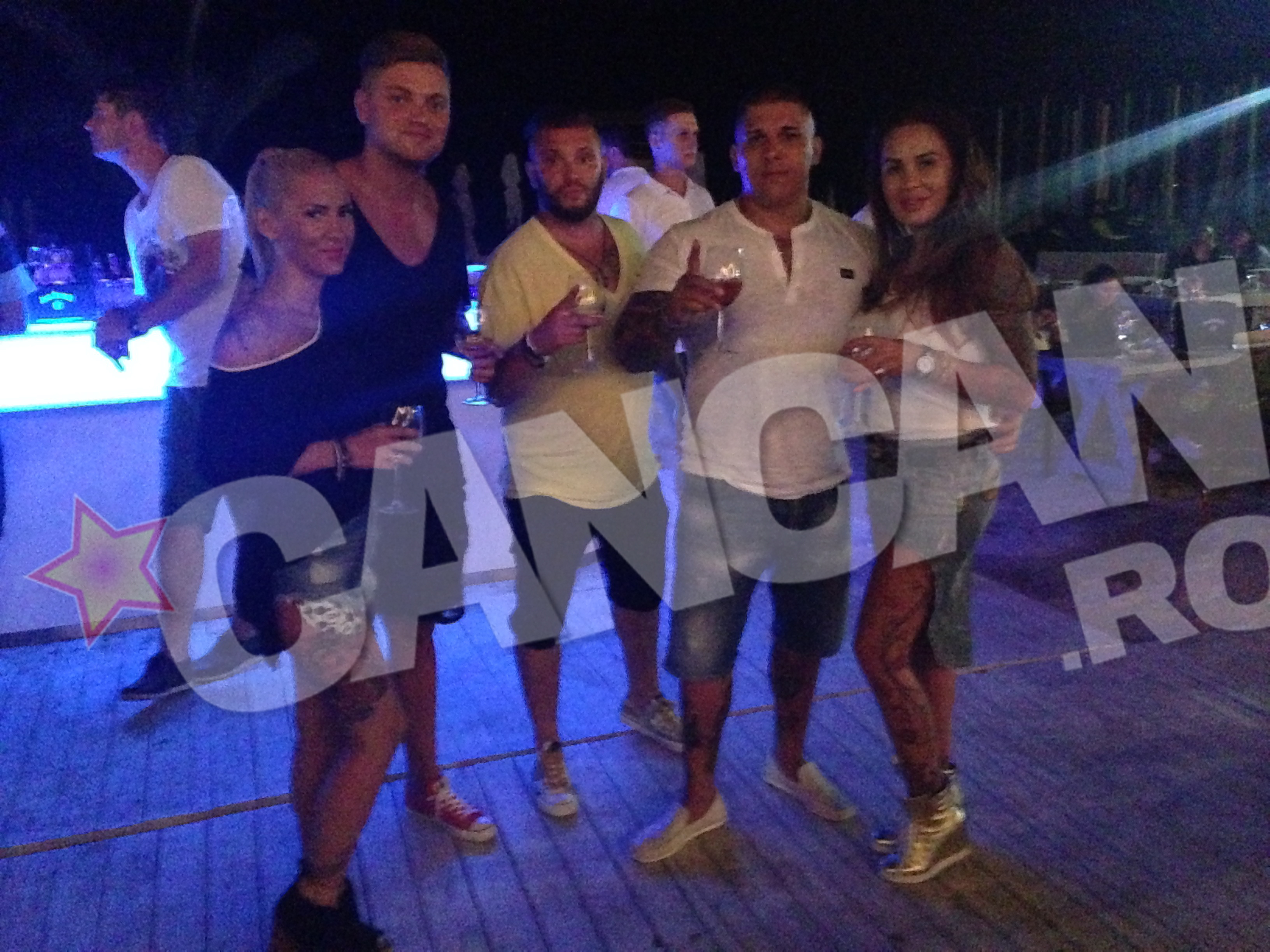 Sotii Corduneanu si prietenii acestora s-au distrat in club