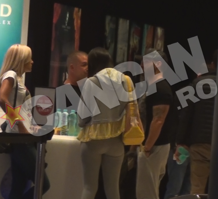 Cei doi s-au intalnit cu cativa prieteni