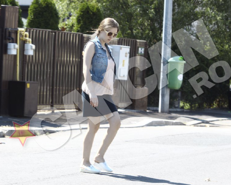 Oana a slabit spectaculos