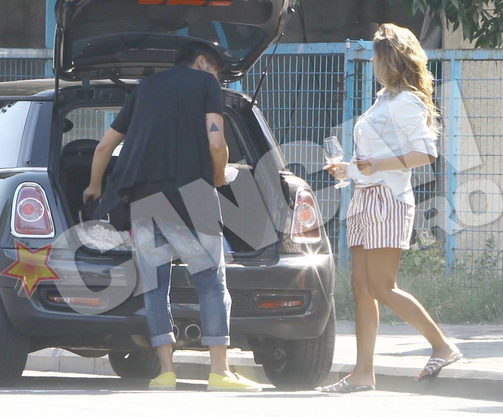 Blonda si-a dus lucrurile acasa la Turcu Junior