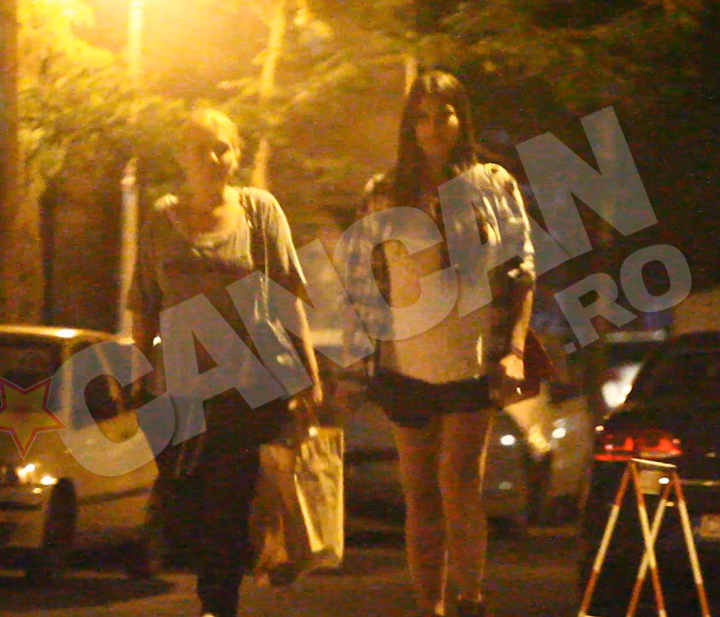 Roxana si mama ei s-au plimbat prin parc