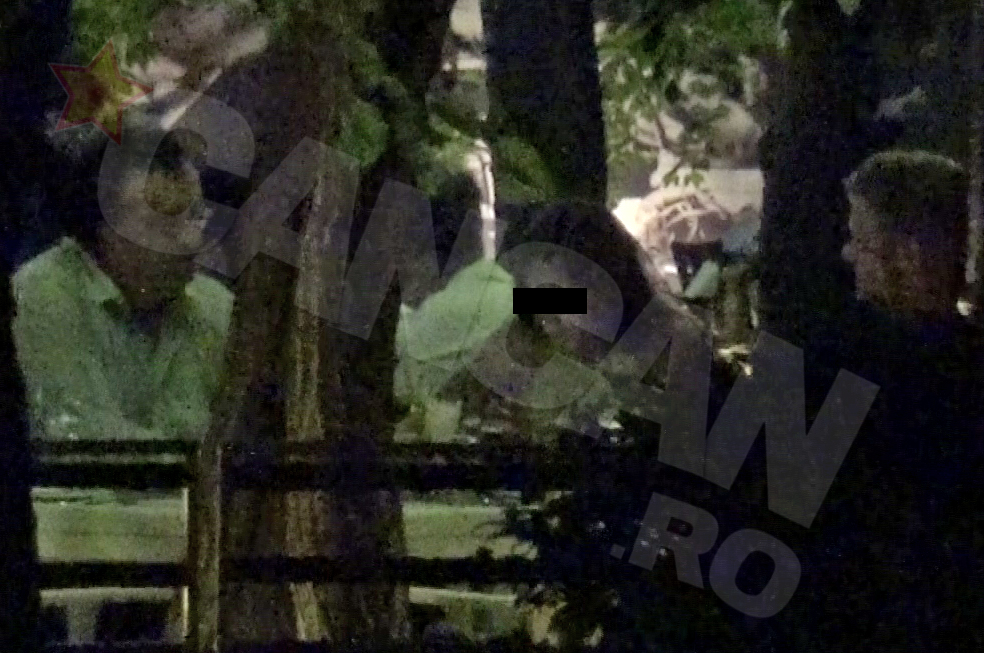 Prezenta tanarului i-a cam incomodat