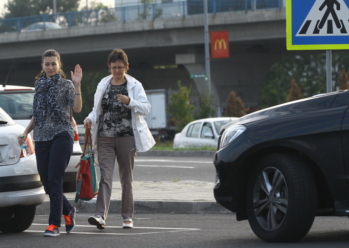 Anamaria si-a salutat iubitul, apoi si-a vazut de drum