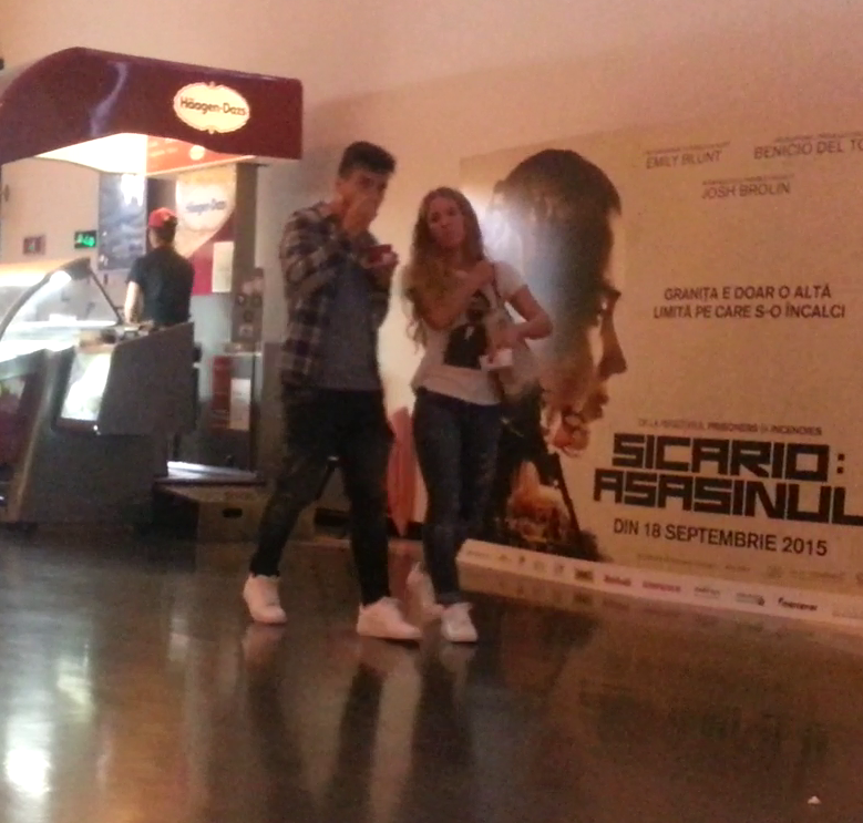 Cu gura uscata dupa ce l-a scuipat pe Paun, Matei a poftit la inghetata