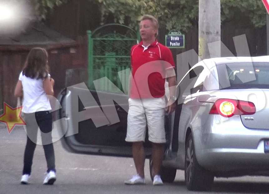 Fetita lor are 10 ani