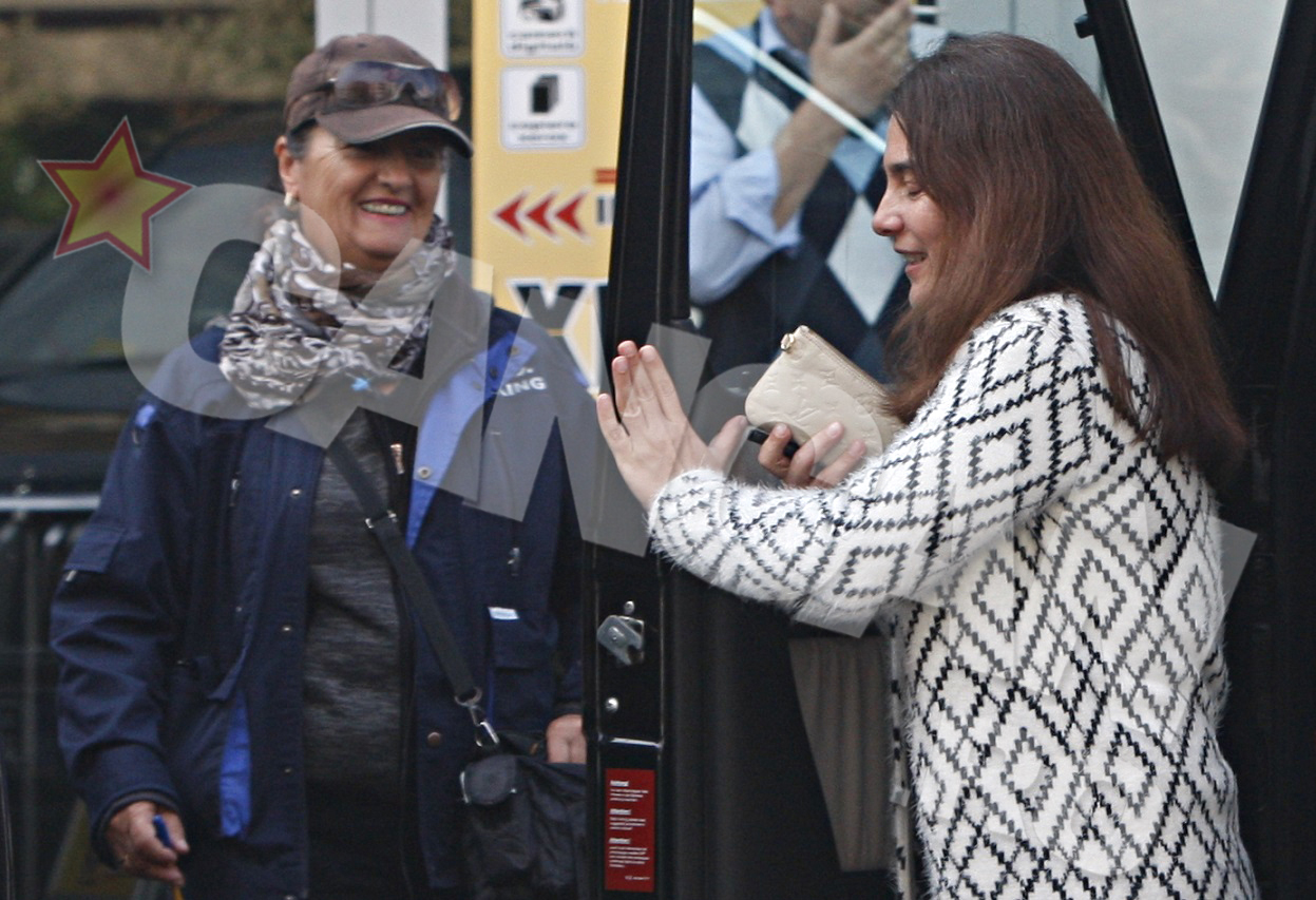 Emilia n-a renuntat la portofelul de firma extrem de scump