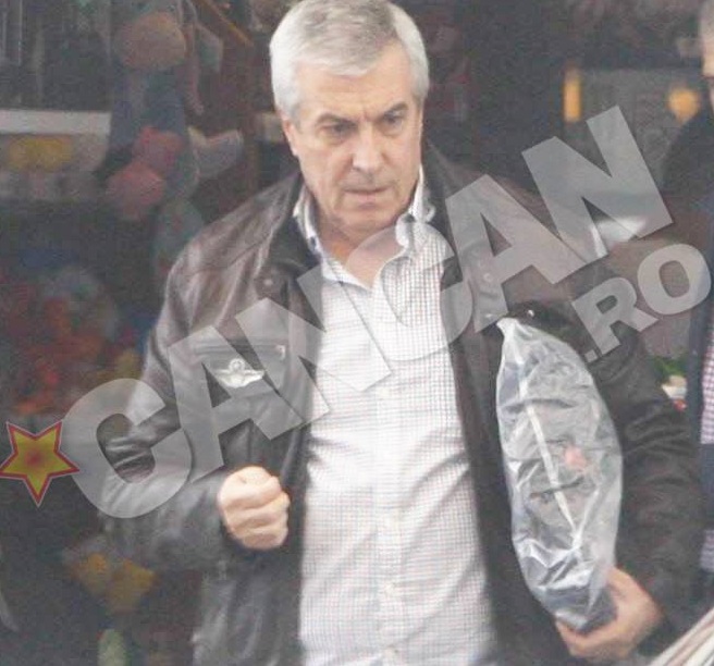 Presedintele Senatului si-a luat rucsac la promotie