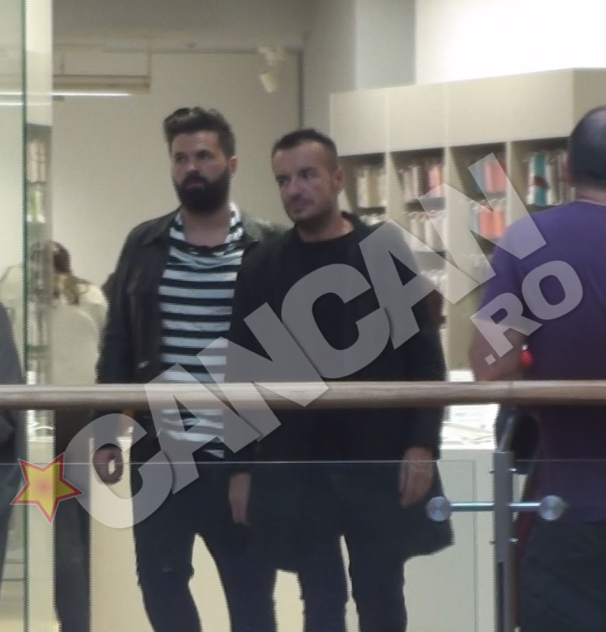 Cei doi au colindat magazinele din mall
