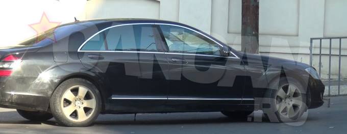 Masina in care se afla mama lui Gigi Becali a urcat pe dealul Mitropoliei