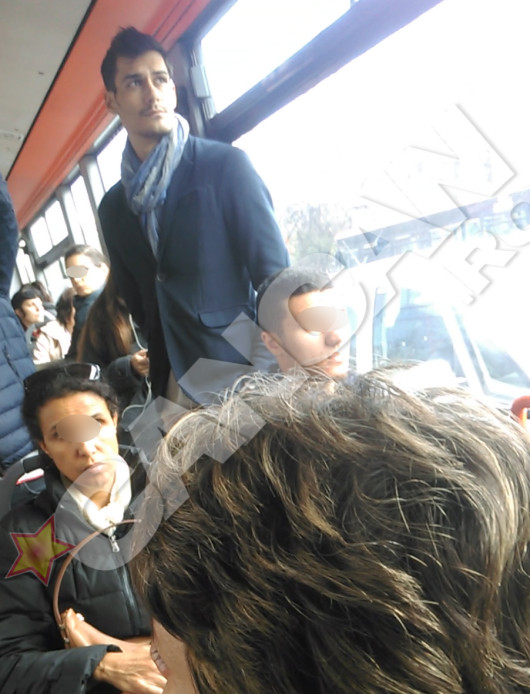 Zilele trecute George a mers cu autobuzul