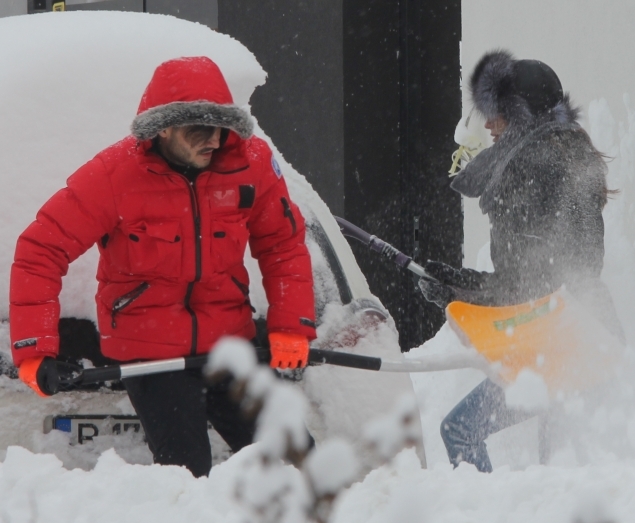 Liviu Vârciu, împreună cu noua lui iubită. sursă foto: wowbiz.ro