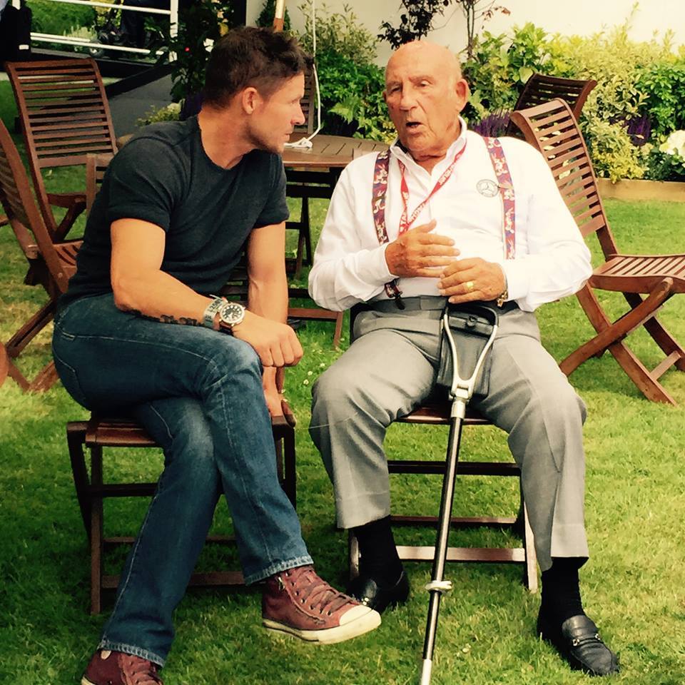 Felix Baumgartner, împreună cu fostul pilot de Formula 1 Stirling Moss 
