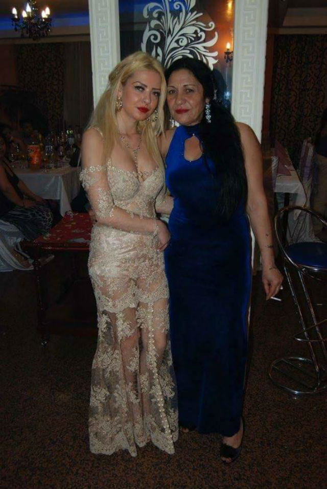 Aşa arată acum mama lui Babi Minune.