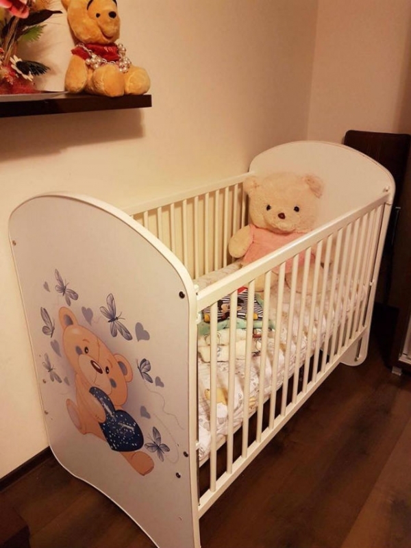 Sexy Brăileanca a cumpărat pătuţul pentru băieţelul ei Erick, pe care îl aşteaptă cu nerăbdare să se nască