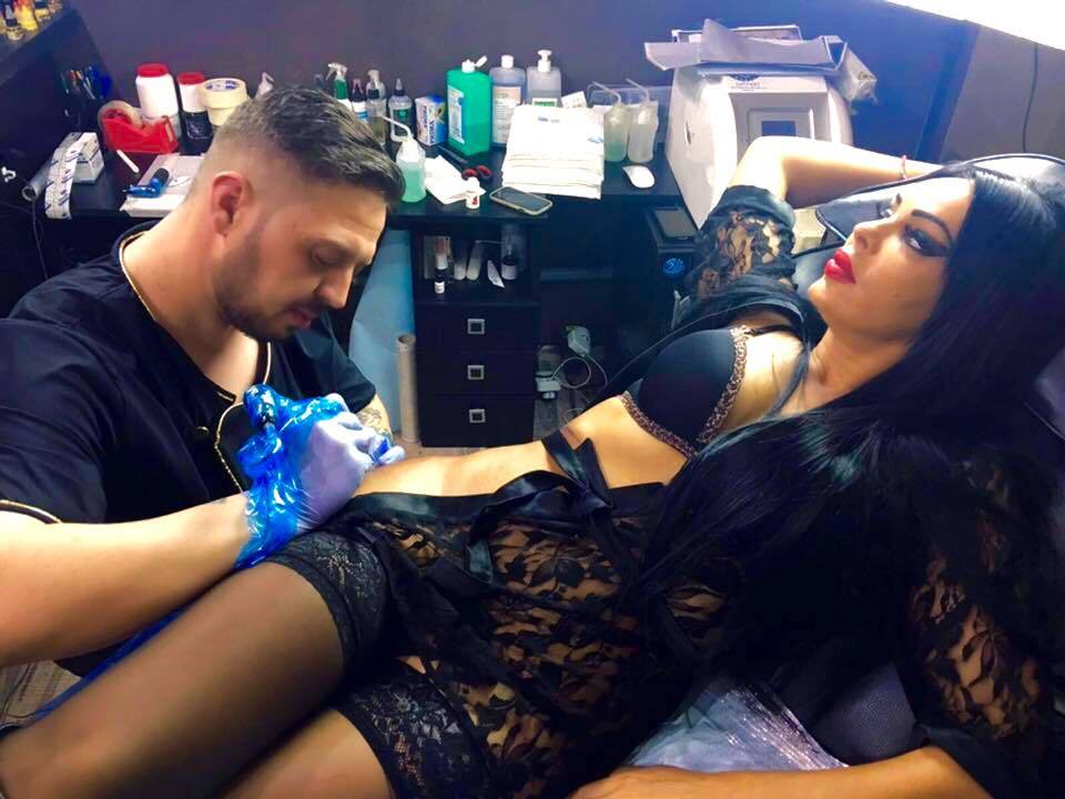 Dana Criminala şi-a făcut un tatuaj pentru Leo de la Strehaia