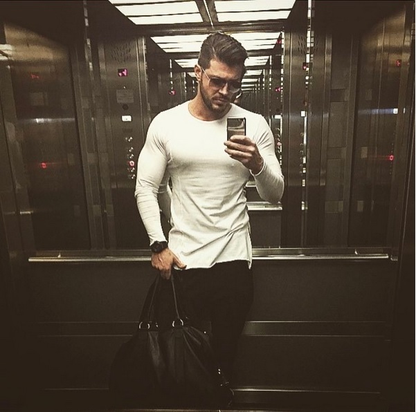 Victor Slav le-a dat replica fanilor care l-au luat la mişto.