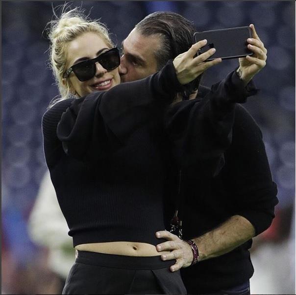 Lady Gaga şi noul iubit, Chriastian Carino