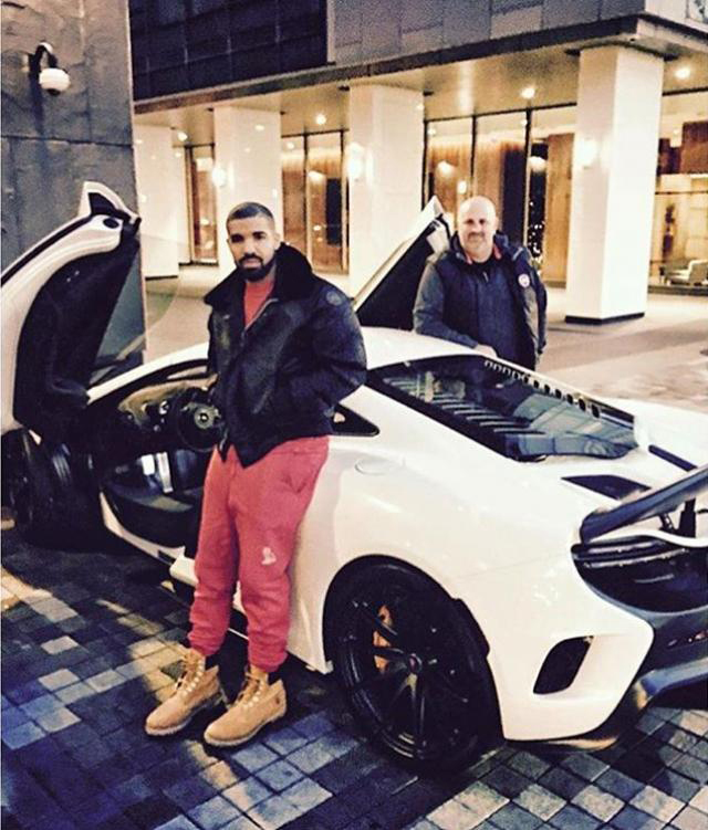 Drake şi ultima lui achiziţie, un McLaren 675LT de 345.000 de dolari
