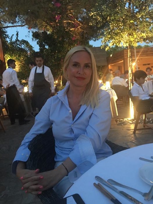 Vica Blochina a fost furată de o curăţătorie din Bucureşti.