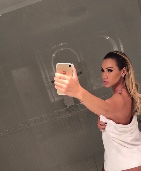 Raluca Podea a criticat-o pe Iulia Albu.